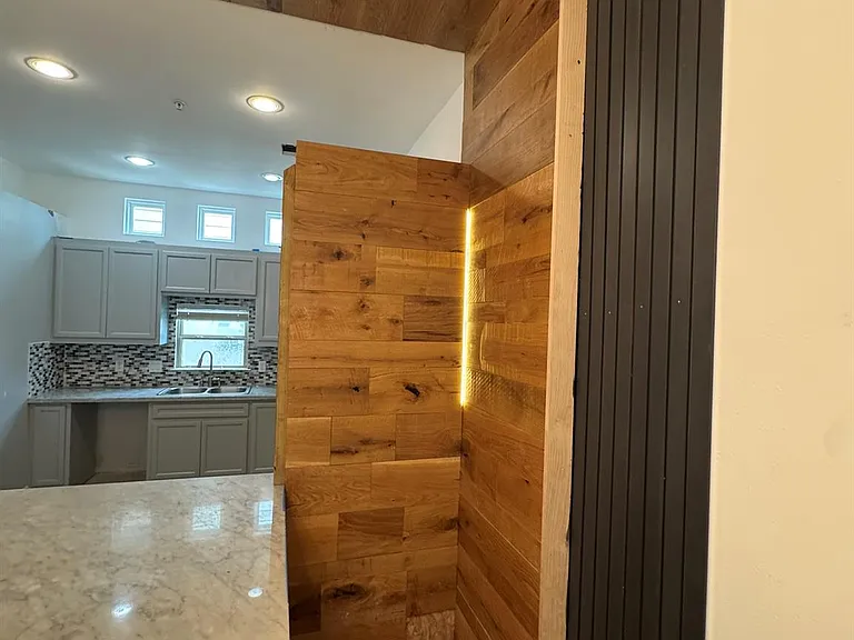 2710 Hullsmith Dr #701 — Photo 8
