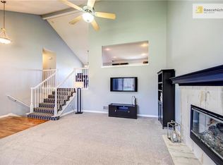21222 W 55th Ter, Shawnee, KS 66218