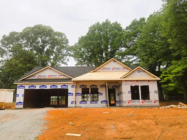 130 Walden Cir, Spartanburg, SC 29301
