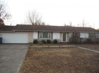 313 Hux St, Sikeston, MO 63801