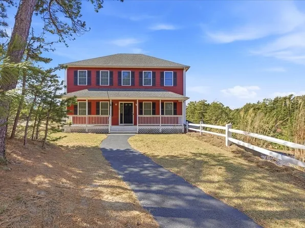 10 Jonathan Ln, Wareham, MA 02571