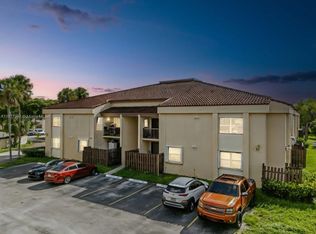 660 W Park Dr #1203, Miami, FL 33172