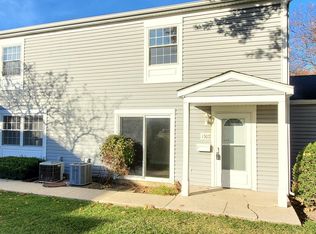 1307 Fall Ct, Wheeling, IL 60090