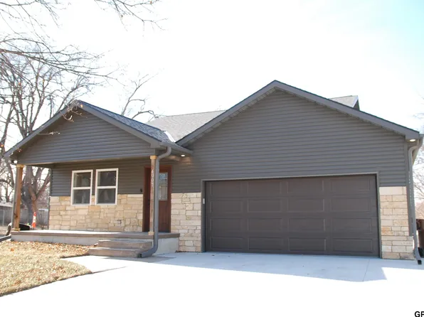 4007 N 11th St, Lincoln, NE 68521