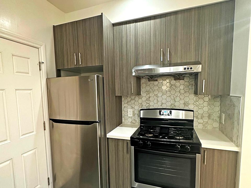 1st image of 1645 Hyde St APT 3