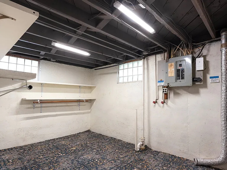 5540 N Garfield Ave — Photo 22