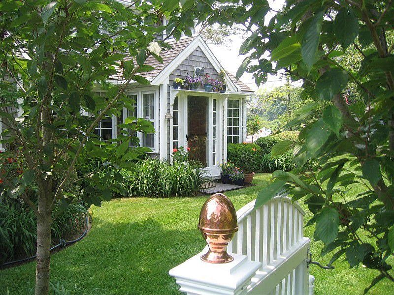 15 Bay Lane