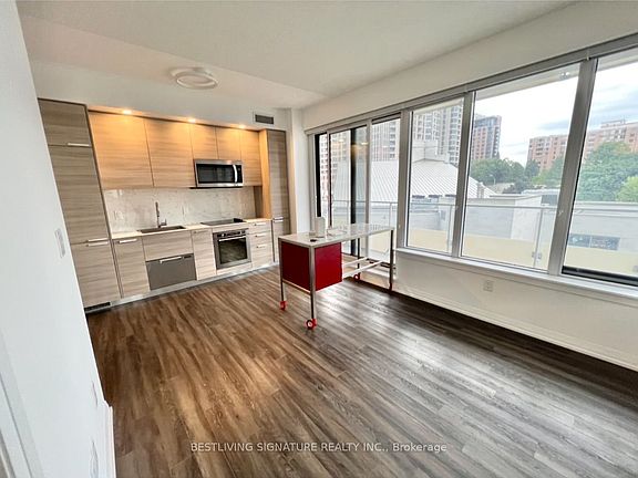 3rd image of 75 Canterbury Pl #502