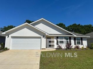 19104 Chipola Dr, Robertsdale, AL 36567
