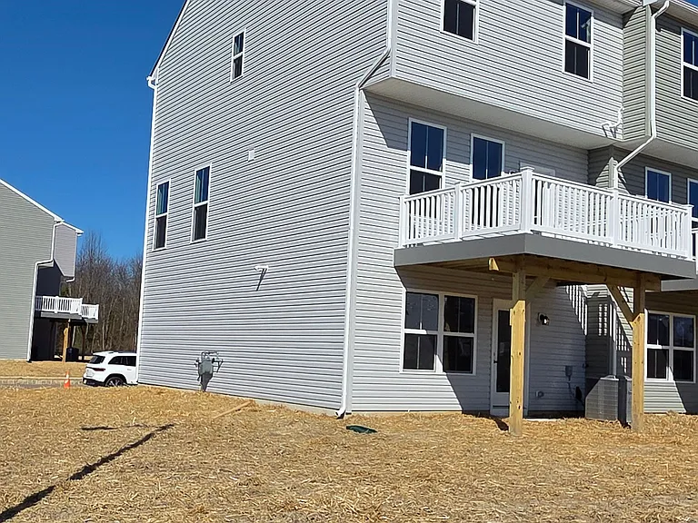 74 Spyglass Hill Dr #MAIN — Photo 3