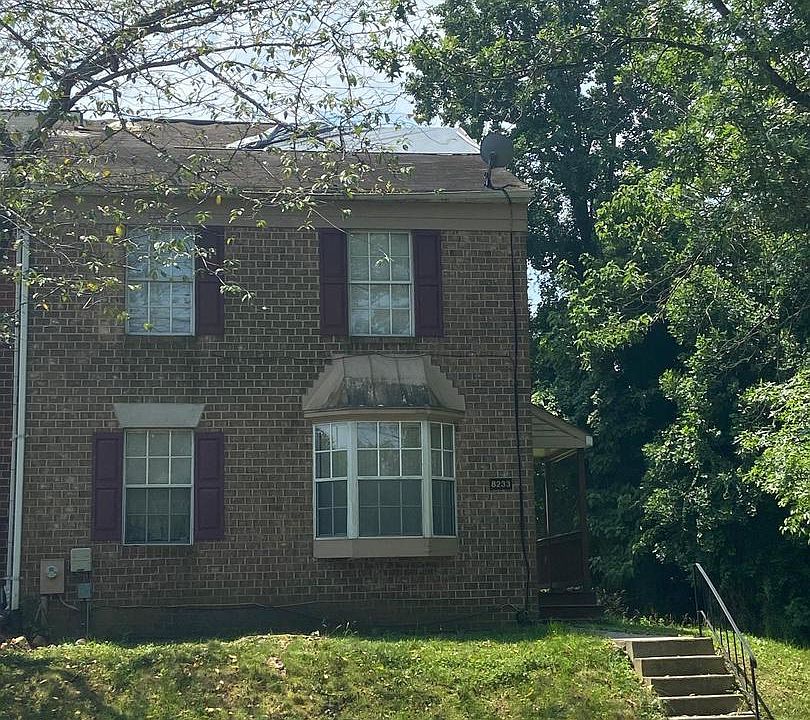 2nd image of 8233 Township Dr