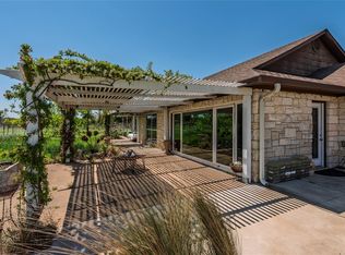 358 Easley Rd, Smithville, TX 78957