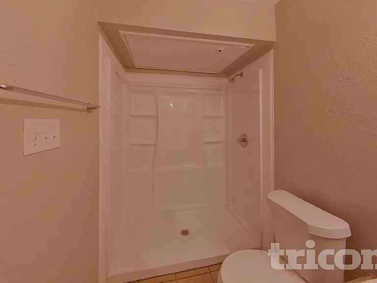 7309 Hedge Dr — Photo 10