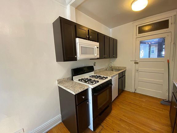 4th image of 3953 N Hoyne Ave APT 1