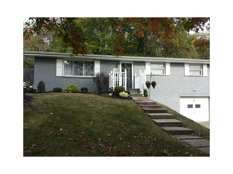 9 W Glennis Dr photo 1