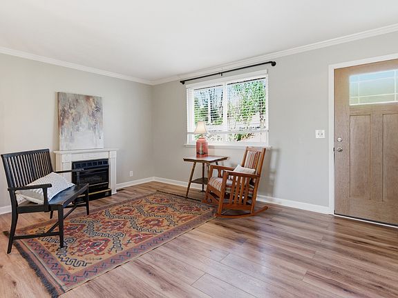 5th image of 1030 Pine Bluff Rd