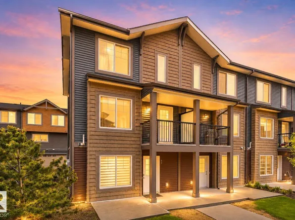 3025 151st Ave NW #35, Edmonton, AB T5Y 3W4