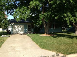 1407 Lilly St, Wood River, NE 68883