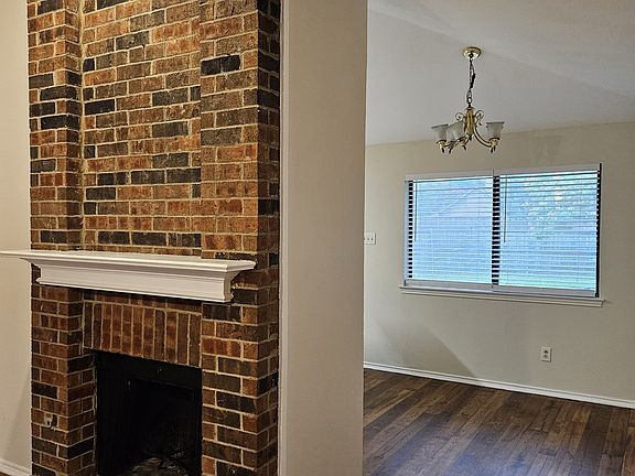 3rd image of 1773 Glencairn Ln