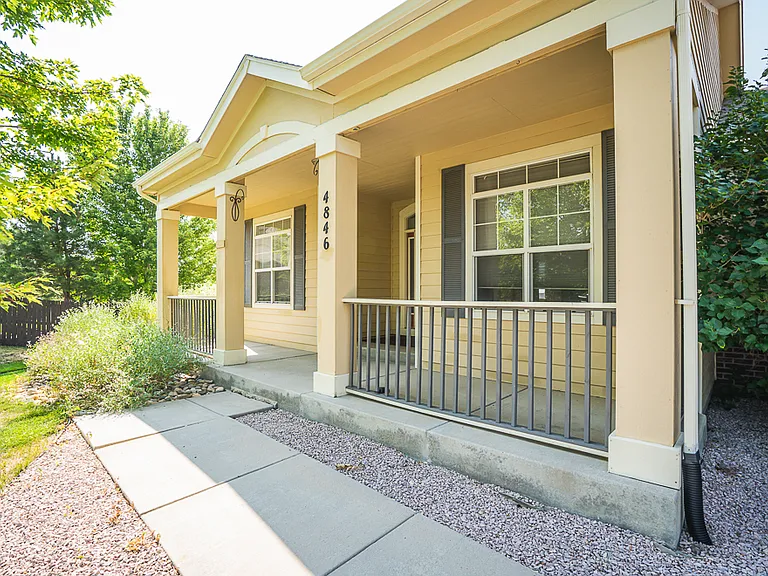 4846 Maggie Ct — Photo 4