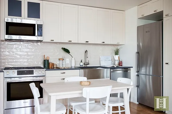 Rented by Halstead Real Estate | media 34