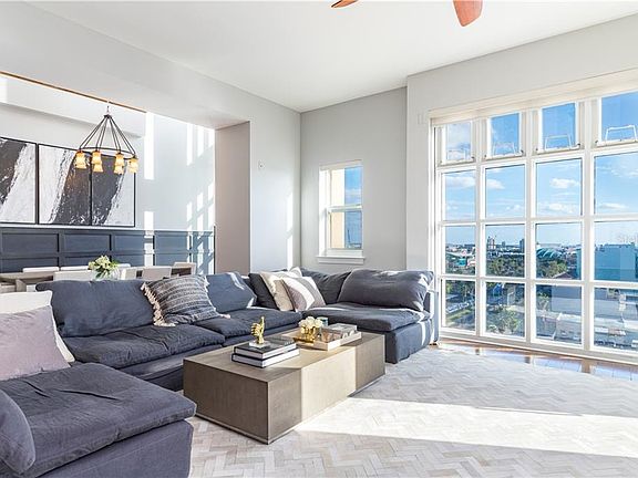 4th image of 1238 E Kennedy Blvd Unit 1005