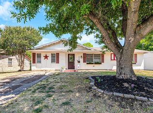 610 Glenn Dr, Euless, TX 76039