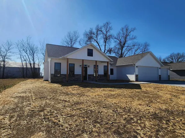 1708 E H&w Dr, Clinton, MO 64735