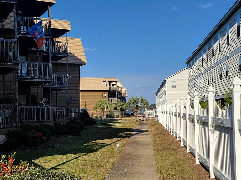 313 Lake Place Condo Dr — Photo 18
