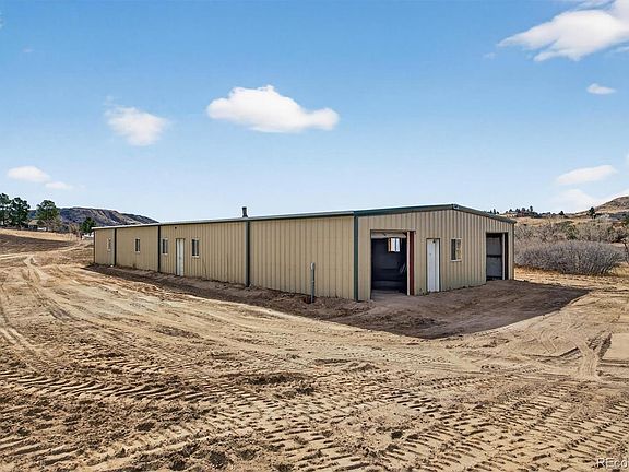 2nd image of 567 Lake Gulch Road