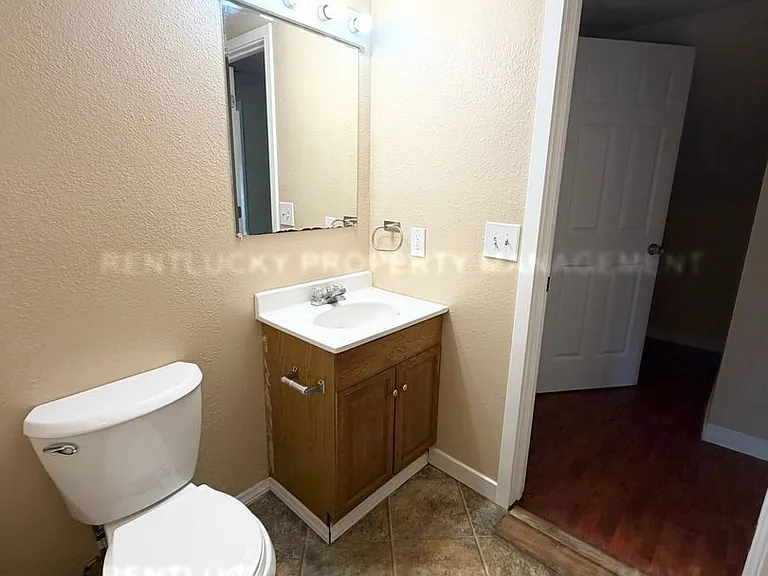 2516 S 284th St — Photo 26