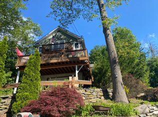 234 Point Breeze Dr, Hewitt, NJ 07421