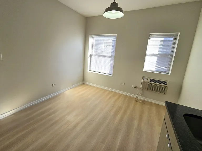 5051 N Kenmore Ave — Photo 34