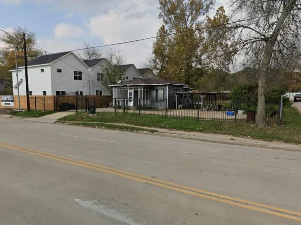 2122 W Little York Rd, Houston, TX 77091