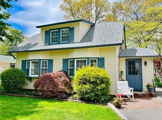 30 Bliss St, Patchogue, NY 11772