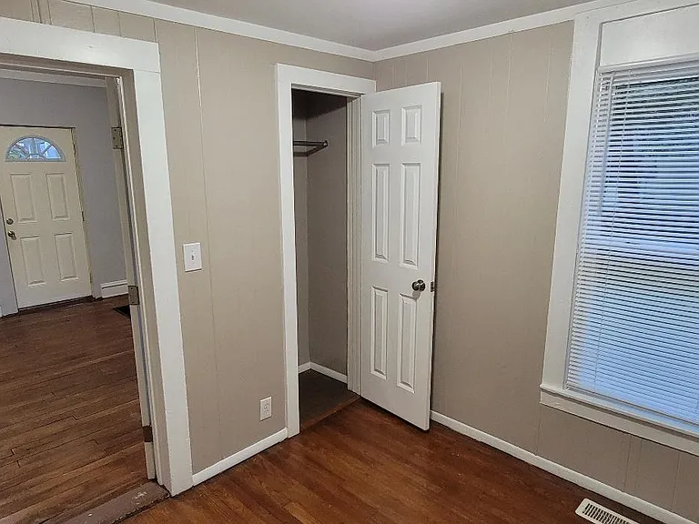 833 Clancy Ave NE #1 — Photo 9