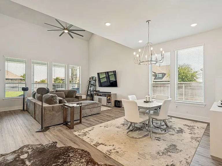 3053 Estuary Dr — Photo 5