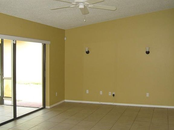 3rd image of 3185 Cypress Green Dr