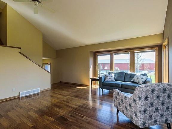3rd image of 5964 N 500th Ave