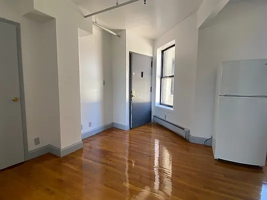 Rented by REAL New York | media 20