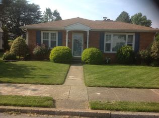115 E Maplewood Ave, Mechanicsburg, PA 17055
