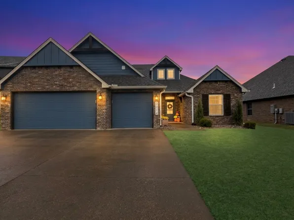 3014 N Briarwood Ave, Catoosa, OK 74015