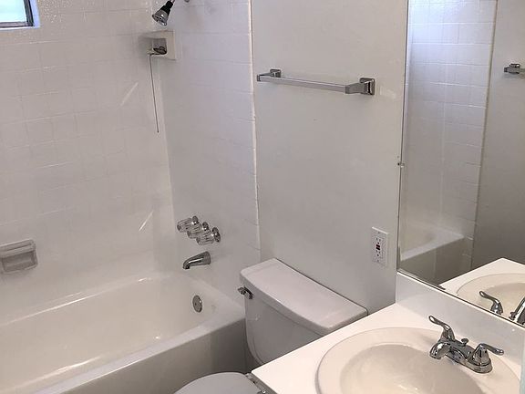 5th image of 4121 Cherokee Ave APT 5