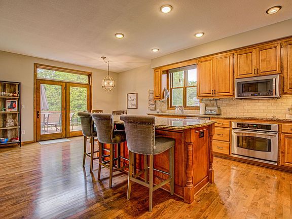 5th image of 2456 Hunter Dr