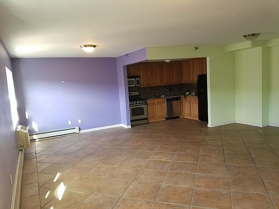 3rd image of 3438 41st St APT 2C