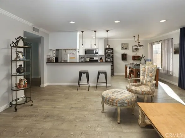 18640 Collins St APT 116, Tarzana, CA 91356