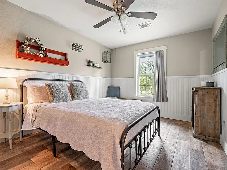 801 John Knox Rd — Photo 14