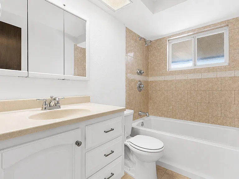 3022 Salisbury Dr — Photo 11