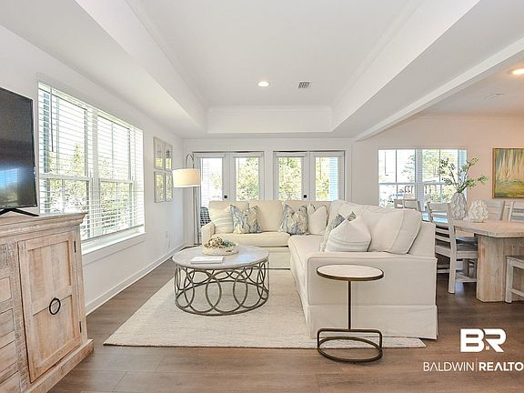 3rd image of 4629 Casablanca Dr