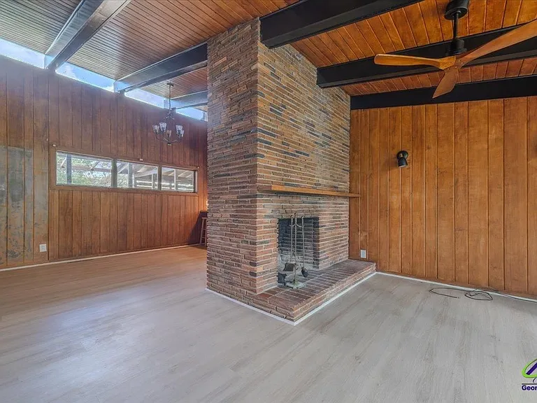 410 Hardeman Ave — Photo 5
